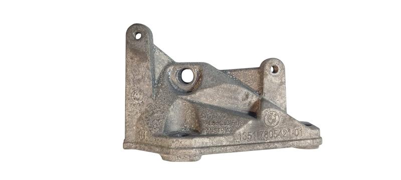 13517805421 Soporte motor BMW 3 Series E90, 3 Series E90 LCI, 3 Series E91, 3 Series E91 LCI, 3 Series E92, 3 Series E93, 3 Series E93 LCI, 5 Series F07 GT, 5 Series F10, 5 Series F11, 7 Series F01, X5 E70 LCI, X6 E71