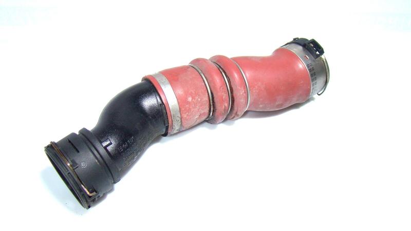 13717583728 Manguera intercooler BMW 5 Series F07 GT, 5 Series F10, 5 Series F11, 5 Series F18, 6 Series F12, 6 Series F13, 7 Series F01, 7 Series F01 LCI