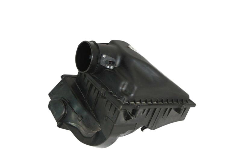 13718591831 Caja filtro de aire BMW 5 Series G30, 5 Series G31 Touring, 6 Series G32 GT, 7 Series G11, 7 Series G12