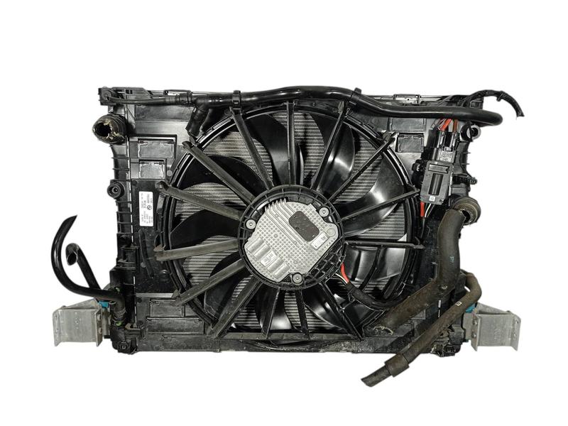 17118484638 Radiador refrigerante BMW 5 Series G30, 5 Series G30 LCI, 5 Series G31 Touring LCI, 5 Series G38, 5 Series G38 LCI, 6 Series G32 GT LCI, 7 Series G11, 7 Series G11 LCI, 7 Series G12, 7 Series G12 LCI, 8 Series G14 Convertible, 8 Series G15 Coupé, 8 Series G16 Gran Coupé