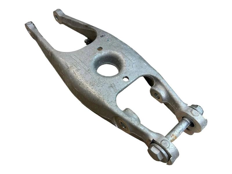 2284533 Brazo superior suspensión trasera 2 Series F87 M2 LCI, 3 Series F80 M3 LCI, 4 Series F82 M4 LCI, 4 Series F83 M4 LCI