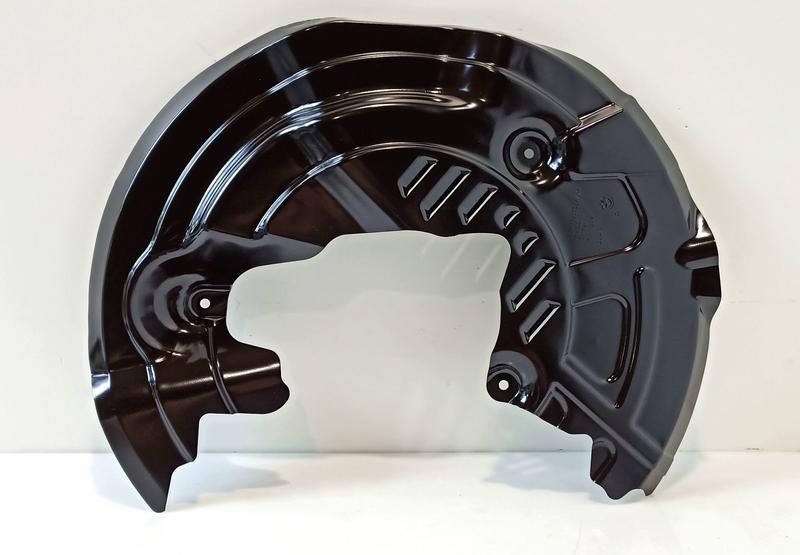 2284768 Placa protección disco trasero BMW 3 Series F80 M3 LCI, 4 Series F82 M4 LCI, 4 Series F83 M4 LCI