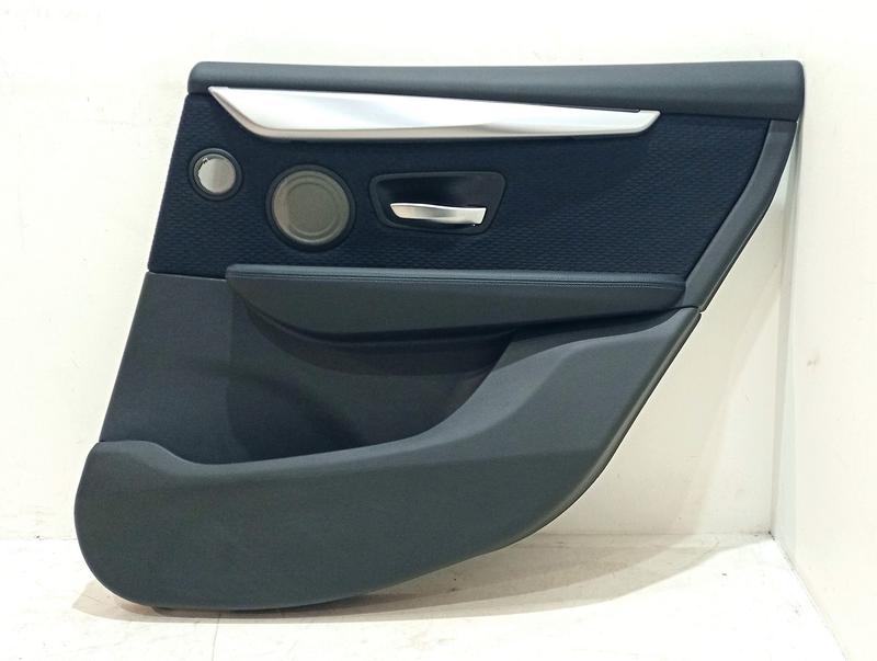 2446884 Tapizado puerta trasera BMW 2 Series F45 Active Tourer, 2 Series F45 Active Tourer LCI, 2 Series F46 Gran Tourer, 2 Series F46 Gran Tourer LCI