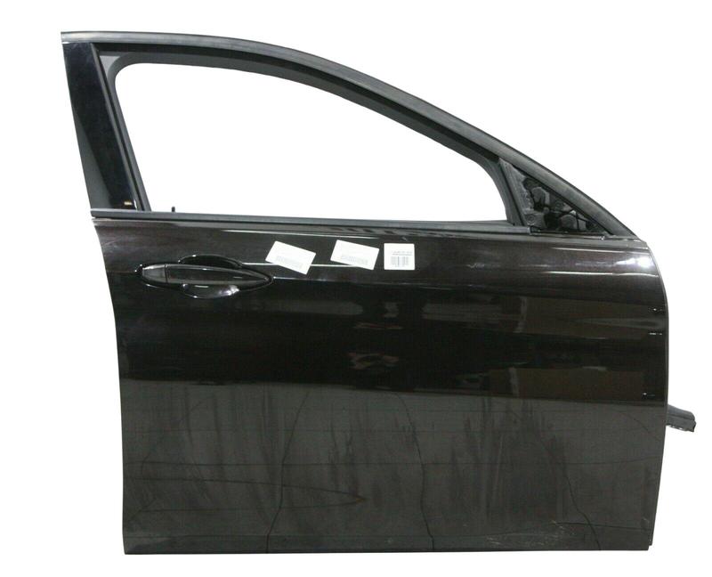 2456435 Puerta delantera BMW 1 Series F52 Saloon