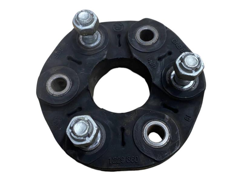 26111229360 Acoplamiento árbol transmisión trasero BMW 1 Series F20, 1 Series F20 LCI, 1 Series F21, 1 Series F21 LCI, 2 Series F22, 2 Series F22 LCI, 2 Series F23, 2 Series F23 LCI, 3 Series E46, 3 Series F30, 3 Series F30 LCI, 3 Series F31, 3 Series F31 LCI, 3 Series F34 GT LCI, 3 Series G20 Saloon, 3 Series G20 Saloon LCI, 3 Series G21 Touring, 3 Series G21 Touring LCI, 3 Series G28 Saloon, 3 Series G28 Saloon LCI, 4 Series F32, 4 Series F32 LCI, 4 Series F33, 4 Series F33 LCI, 4 Series F36 Gran Coupé LCI, 5 Series E39, 5 Series F10, 5 Series F10 LCI, 5 Series F11, 5 Series F11 LCI, 5 Series F18, 5 Series F18 LCI, 5 Series G30, 5 Series G30 LCI, 5 Series G31 Touring, 5 Series G31 Touring LCI, 6 Series G32 GT, 6 Series G32 GT LCI, 7 Series E38, 7 Series G11, 7 Series G11 LCI, 7 Series G12, 7 Series G12 LCI, 8 Series G14 Convertible, 8 Series G15 Coupé, 8 Series G16 Gran Coupé, X3 E83 LCI, X3 F25, X3 G01, X4 F26, X4 G02, X5 E53, X5 E70 LCI, X5 F15, X6 E71, X6 E72 Hybrid, X6 F16, X6 G06, X7 G07