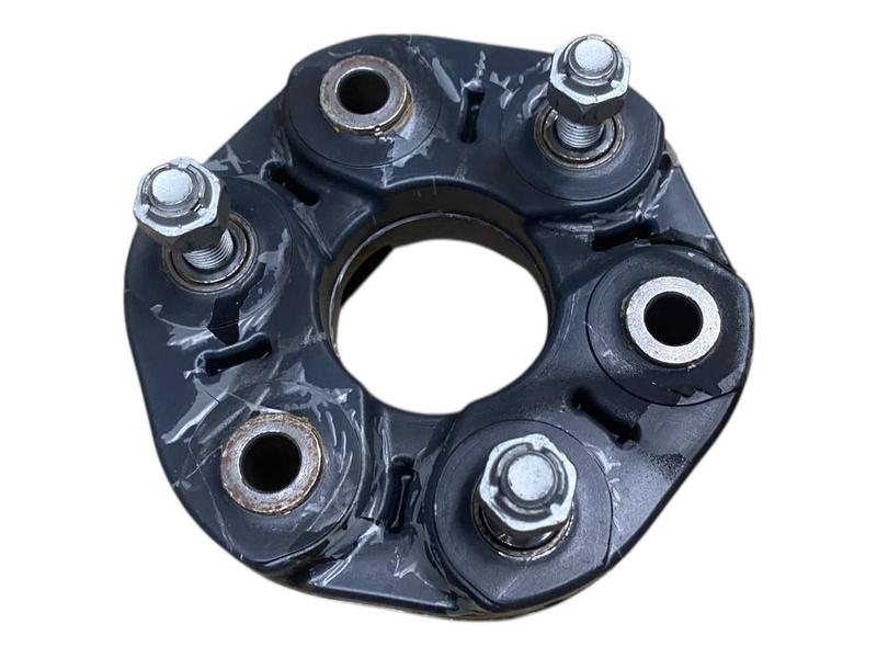 26112284495 Acoplamiento árbol transmisión trasero BMW 3 Series E90, 3 Series E90 LCI, 3 Series E92, 3 Series E92 LCI, 3 Series E93, 3 Series E93 LCI, 5 Series E60, 5 Series E60 LCI, 5 Series E61, 5 Series E61 LCI, 5 Series F10, 5 Series F10 LCI, 5 Series F90 M5 LCI, 6 Series E63, 6 Series E63 LCI, 6 Series E64, 6 Series E64 LCI, 6 Series F06 Gran Coupé LCI, 6 Series F12, 6 Series F12 LCI, 6 Series F13, 6 Series F13 LCI, 8 Series F91 M8 Convertible, 8 Series F92 M8 Coupé, 8 Series F93 M8 Gran Coupé, X3 M F97, X4 M F98, X5 M F85, X5 M F95, X6 M F86, X6 M F96