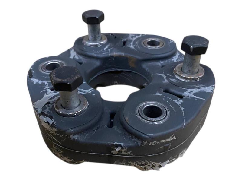 26112284495 Acoplamiento árbol transmisión trasero BMW 5 Series F10, 5 Series F10 LCI, 5 Series F90 M5, 5 Series F90 M5 LCI, 6 Series F06 Gran Coupé LCI, 6 Series F12, 6 Series F12 LCI, 6 Series F13, 6 Series F13 LCI, 8 Series F91 M8 Convertible, 8 Series F92 M8 Coupé, 8 Series F93 M8 Gran Coupé, X3 M F97, X4 M F98, X5 M F85, X6 M F86