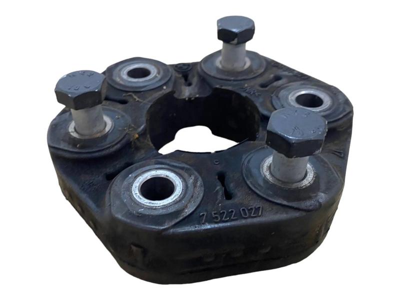 26117522027 Acoplamiento árbol transmisión trasero BMW 3 Series F30, 3 Series F30 LCI, 5 Series E60, 5 Series E60 LCI, 5 Series E61, 5 Series E61 LCI, 5 Series F10, 5 Series F10 LCI, 5 Series F11, 5 Series F11 LCI, 5 Series G30, 5 Series G30 LCI, 5 Series G31 Touring LCI, 6 Series E63, 6 Series E63 LCI, 6 Series E64, 6 Series E64 LCI, 6 Series G32 GT LCI, 7 Series G11, 7 Series G11 LCI, 7 Series G12, 7 Series G12 LCI, X3 G01 LCI