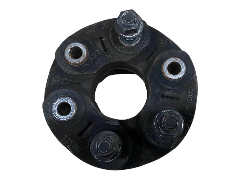 26117610061 Acoplamiento árbol transmisión trasero BMW 1 Series E81, 1 Series E82, 1 Series E87, 1 Series E87 LCI, 1 Series E88, 1 Series F20, 1 Series F20 LCI, 1 Series F21, 1 Series F21 LCI, 2 Series F22, 2 Series F22 LCI, 2 Series F23, 2 Series F23 LCI, 3 Series E90, 3 Series E90 LCI, 3 Series E91, 3 Series E91 LCI, 3 Series E92, 3 Series E92 LCI, 3 Series E93, 3 Series E93 LCI, 3 Series F30, 3 Series F30 LCI, 3 Series F31, 3 Series F31 LCI, 3 Series F34 GT LCI, 3 Series F35, 3 Series F35 LCI, 3 Series G20 Saloon, 3 Series G20 Saloon LCI, 4 Series F32, 4 Series F32 LCI, 4 Series F33, 4 Series F33 LCI, 4 Series F36 Gran Coupé LCI, 5 Series E60, 5 Series E60 LCI, 5 Series E61, 5 Series E61 LCI, 5 Series F07 GT LCI, 5 Series F10, 5 Series F10 LCI, 5 Series F11, 5 Series F11 LCI, 5 Series F18, 5 Series F18 LCI, 5 Series G30, 5 Series G30 LCI, 5 Series G31 Touring, 5 Series G31 Touring LCI, 5 Series G38, 5 Series G38 LCI, 6 Series E63, 6 Series E63 LCI, 6 Series E64, 6 Series E64 LCI, 6 Series F06 Gran Coupé LCI, 6 Series F12, 6 Series F12 LCI, 6 Series F13, 6 Series F13 LCI, 6 Series G32 GT, 6 Series G32 GT LCI, 7 Series F01, 7 Series F01 LCI, 7 Series F02, 7 Series F02 LCI, 7 Series G11, 7 Series G11 LCI, 7 Series G12, 7 Series G12 LCI, 8 Series G14 Convertible, 8 Series G15 Coupé, 8 Series G16 Gran Coupé, X1 E84, X3 F25, X3 G01, X4 G02, X5 E70 LCI, X5 F15, X5 G05, X6 E71, X6 F16, X6 G06, X7 G07, Z4 E89, Z4 G29