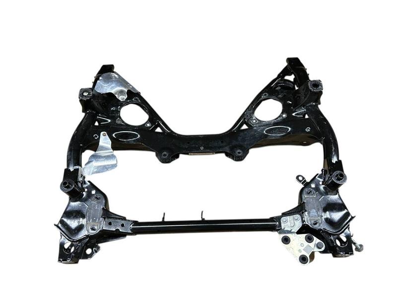 31106872120 Subchasis delantero BMW 4 Series F32, 4 Series F32 LCI, 4 Series F33, 4 Series F36 Gran Coupé LCI
