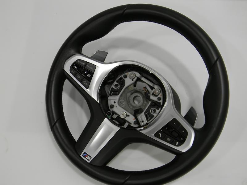 32308008184 Volante 5 Series G30, 5 Series G31 Touring, 5 Series G38, 6 Series G32 GT, 8 Series G14 Convertible, 8 Series G15 Coupé, 8 Series G16 Gran Coupé