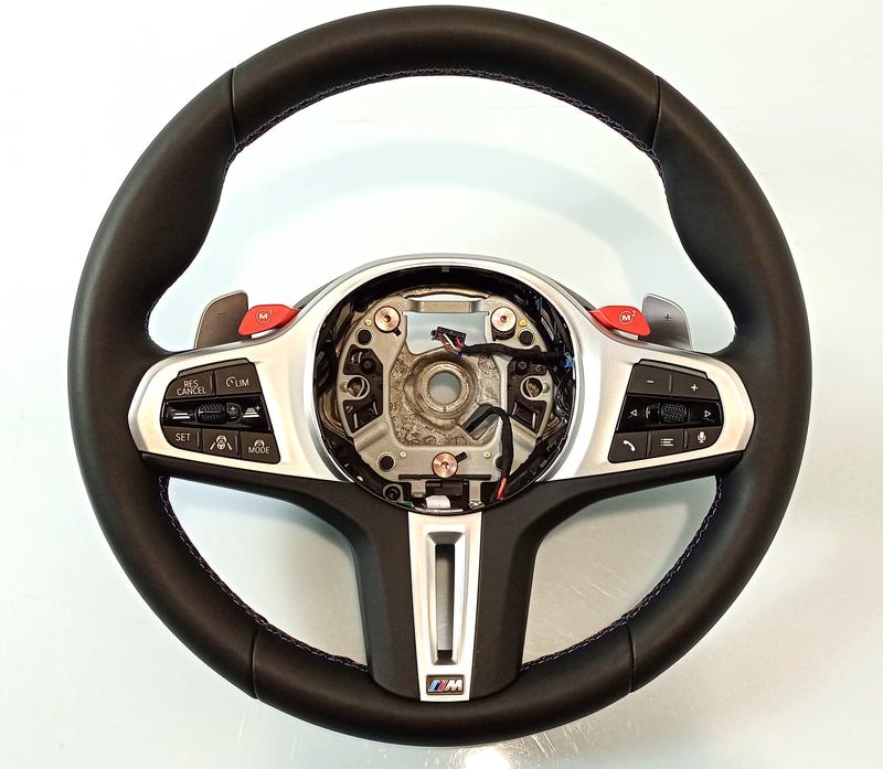 32308097999 Volante BMW X3 M F97, X4 M F98 LCI