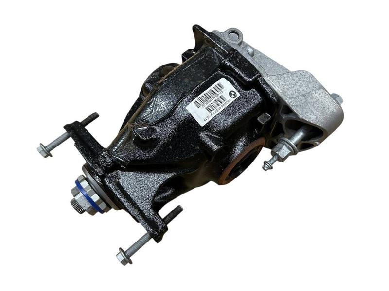 33107603746 Diferencial trasero BMW 3 Series F30, 3 Series F30 LCI, 3 Series F31, 3 Series F31 LCI, 3 Series F34 GT, 3 Series F34 GT LCI, 3 Series F35, 3 Series F35 LCI, 4 Series F32, 4 Series F32 LCI, 4 Series F33, 4 Series F33 LCI, 4 Series F36 Gran Coupé LCI