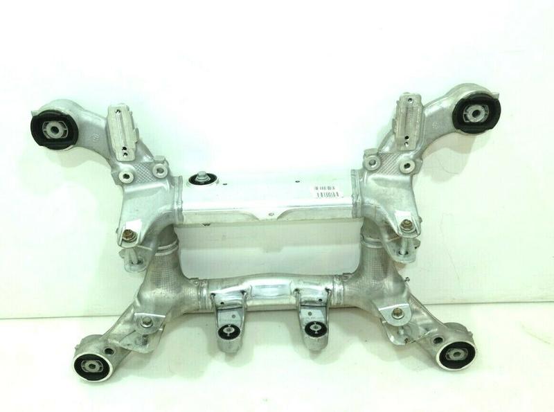 33316799103 6799103 Subchasis trasero BMW 5 Series F07 GT, 5 Series F07 GT LCI, 5 Series F10, 5 Series F10 LCI, 5 Series F11, 5 Series F18, 6 Series F06 Gran Coupé, 6 Series F12, 6 Series F13