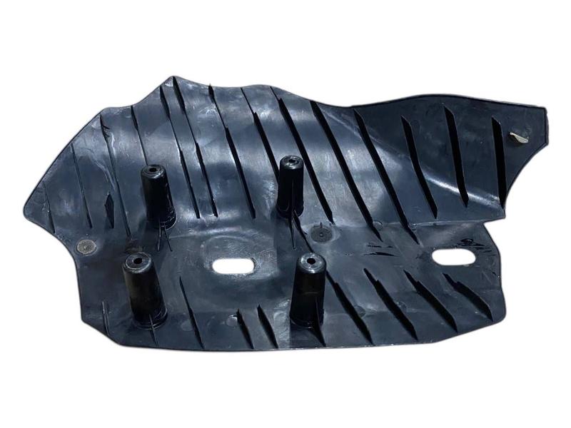 33326796137 Protector inferior trasero BMW 1 Series F20, 1 Series F20 LCI, 1 Series F21, 1 Series F21 LCI, 2 Series F22, 2 Series F22 LCI, 2 Series F23, 2 Series F23 LCI, 3 Series F30, 3 Series F30 LCI, 3 Series F31, 3 Series F31 LCI, 3 Series F34 GT LCI, 3 Series F35, 3 Series F35 LCI, 4 Series F32, 4 Series F32 LCI, 4 Series F33, 4 Series F33 LCI, 4 Series F36 Gran Coupé LCI