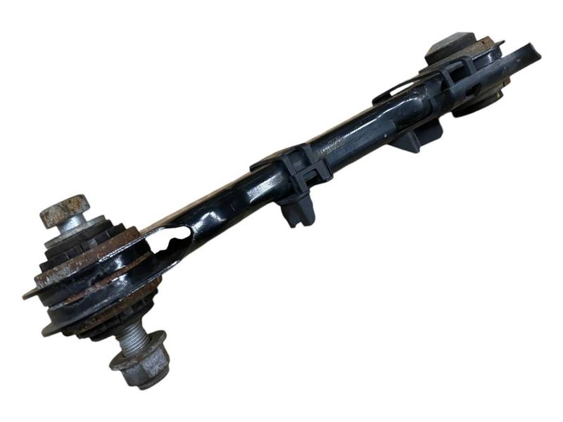 33326867538 Brazo suspensión trasero BMW 5 Series F90 M5, 5 Series F90 M5 LCI, 5 Series G30, 5 Series G30 LCI, 5 Series G31 Touring, 5 Series G31 Touring LCI, 5 Series G38, 5 Series G38 LCI, 6 Series G32 GT, 6 Series G32 GT LCI, 7 Series G11, 7 Series G11 LCI, 7 Series G12, 7 Series G12 LCI, 8 Series F91 M8 Convertible, 8 Series F92 M8 Coupé, 8 Series G14 Convertible, 8 Series G15 Coupé, 8 Series G16 Gran Coupé