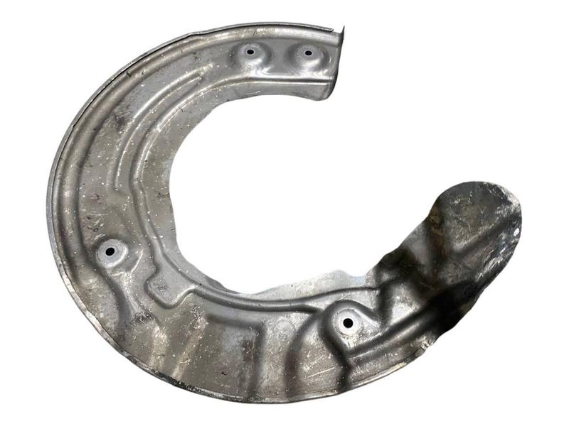 34106861798 Placa protección disco delantero BMW 5 Series G30, 5 Series G30 LCI, 5 Series G31 Touring LCI, 6 Series G32 GT LCI, 7 Series G11, 7 Series G11 LCI, 7 Series G12, 7 Series G12 LCI, 8 Series G14 Convertible, 8 Series G15 Coupé, 8 Series G16 Gran Coupé