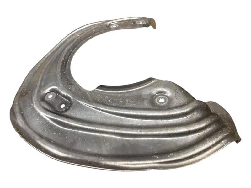 34106871337 Placa protección disco delantero BMW 2 Series G42, 3 Series G20 Saloon, 3 Series G20 Saloon LCI, 3 Series G21 Touring LCI, 3 Series G28 Saloon, 4 Series G22 Coupé LCI, 4 Series G23 Convertible LCI, 4 Series G26 Gran Coupé LCI, i4 G26 Gran Coupé LCI, Z4 G29