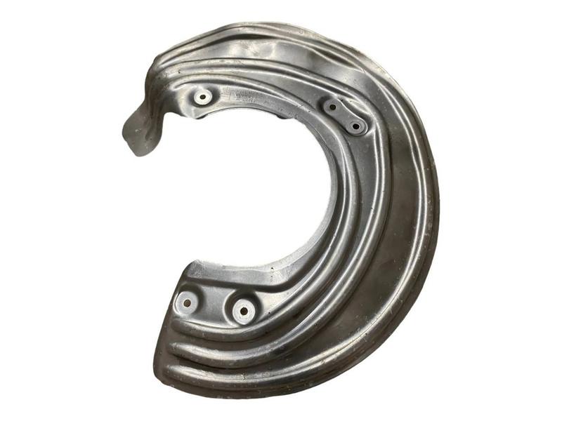 34106871337 Placa protección disco delantero BMW 3 Series G20 Saloon, 3 Series G20 Saloon LCI, 3 Series G21 Touring, 3 Series G21 Touring LCI, Z4 G29