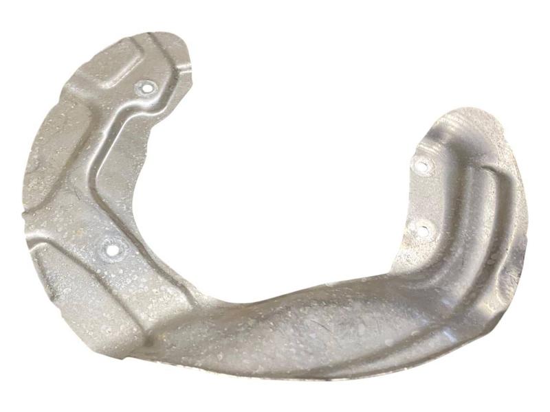 34116792235 Placa protección disco delantero BMW 1 Series F20, 1 Series F20 LCI, 1 Series F21, 1 Series F21 LCI, 2 Series F22, 2 Series F22 LCI, 2 Series F23, 2 Series F23 LCI, 3 Series F30, 3 Series F30 LCI, 3 Series F31, 3 Series F31 LCI, 3 Series F34 GT LCI, 3 Series F35, 3 Series F35 LCI, 4 Series F32, 4 Series F32 LCI, 4 Series F33, 4 Series F33 LCI, 4 Series F36 Gran Coupé LCI