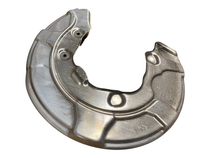 34206861802 Placa protección disco trasero BMW 5 Series G30, 5 Series G30 LCI, 5 Series G31 Touring, 5 Series G31 Touring LCI, 5 Series G38, 5 Series G38 LCI, 6 Series G32 GT, 6 Series G32 GT LCI, 7 Series G11, 7 Series G11 LCI, 7 Series G12, 7 Series G12 LCI, 8 Series G14 Convertible, 8 Series G15 Coupé, 8 Series G16 Gran Coupé, X5 G05, X6 G06, X7 G07