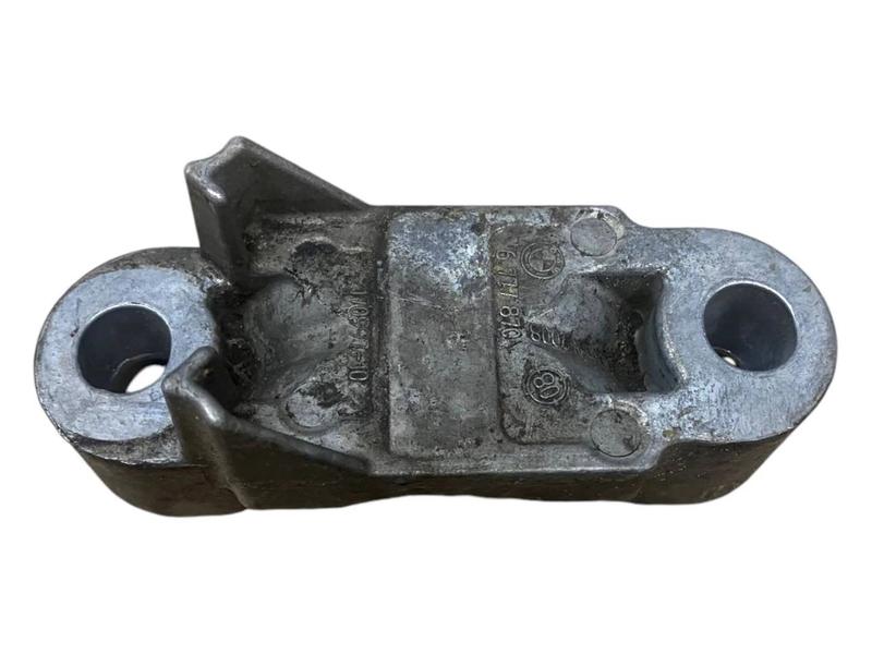 37116777870 Soporte barra estabilizadora delantera BMW 5 Series F07 GT LCI, 5 Series F10, 5 Series F10 LCI, 5 Series F11, 5 Series F11 LCI, 6 Series F06 Gran Coupé, 6 Series F06 Gran Coupé LCI, 6 Series F12, 6 Series F12 LCI, 6 Series F13, 6 Series F13 LCI, 7 Series F01, 7 Series F01 LCI, 7 Series F02, 7 Series F02 LCI