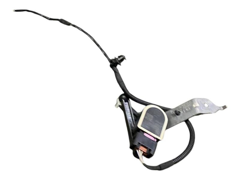 37146870000 Sensor corrector óptico faro BMW 1 Series F20, 1 Series F20 LCI, 1 Series F21, 1 Series F21 LCI, 1 Series F40, 2 Series F22, 2 Series F22 LCI, 2 Series F23, 2 Series F23 LCI, 2 Series F44 Gran Coupé, 2 Series F46 Gran Tourer LCI, 2 Series F87 M2 LCI, 3 Series F30, 3 Series F30 LCI, 3 Series F31, 3 Series F31 LCI, 3 Series F34 GT LCI, 3 Series F80 M3 LCI, 3 Series G20 Saloon, 3 Series G20 Saloon LCI, 3 Series G21 Touring, 3 Series G21 Touring LCI, 3 Series G28 Saloon, 3 Series G28 Saloon LCI, 3 Series G80 M3, 3 Series G80 M3 LCI, 4 Series F32, 4 Series F32 LCI, 4 Series F33, 4 Series F33 LCI, 4 Series F36 Gran Coupé LCI, 4 Series F82 M4 LCI, 4 Series F83 M4 LCI, 4 Series G22 Coupé, 4 Series G22 Coupé LCI, 4 Series G23 Convertible, 4 Series G23 Convertible LCI, 4 Series G82 M4 Coupé, 4 Series G82 M4 Coupé LCI, 5 Series F07 GT LCI, 5 Series F10, 5 Series F10 LCI, 5 Series F11, 5 Series F11 LCI, 5 Series F90 M5 LCI, 5 Series G30, 5 Series G30 LCI, 5 Series G31 Touring LCI, 6 Series F06 Gran Coupé LCI, 6 Series F12, 6 Series F12 LCI, 6 Series F13, 6 Series F13 LCI, 6 Series G32 GT LCI, 7 Series F01, 7 Series F01 LCI, 7 Series F02, 7 Series F02 LCI, 7 Series F04 Hybrid, 7 Series G11, 7 Series G11 LCI, 7 Series G12, 7 Series G12 LCI, 8 Series F91 M8 Convertible, 8 Series F92 M8 Coupé, 8 Series F93 M8 Gran Coupé, 8 Series G14 Convertible, 8 Series G15 Coupé, 8 Series G16 Gran Coupé, i3 I01 LCI, i8 I12 LCI, i8 I15, MINI Cabrio F57 LCI, MINI Clubman F54 LCI, MINI Countryman F60 LCI, MINI F55 LCI, MINI F56 BEV LCI, MINI F56 LCI, X1 F48 LCI, X2 F39, X3 F25, X4 F26, Z4 G29