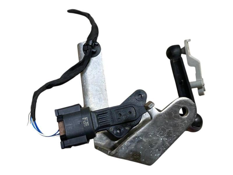 37146895467 Sensor corrector óptico faro BMW 2 Series F45 Active Tourer LCI, 2 Series F46 Gran Tourer LCI, 3 Series G20 Saloon, 3 Series G20 Saloon LCI, 3 Series G28 Saloon, 3 Series G28 Saloon LCI, 5 Series G68 Saloon, i3 I01, i8 I12 LCI, i8 I15, iX3 G08 BEV LCI, MINI Cabrio F57, MINI Clubman F54, MINI Countryman F60, MINI F55, MINI F56, X1 F48 LCI, X2 F39, X3 G01 LCI, X3 G08 LCI, X3 G45, X3 M F97 LCI, X3L G48, X4 G02 LCI, X4 M F98 LCI, X5 F15, X5 G05 LCI, X5 M F85, X5 M F95 LCI, X5L G18 LCI, X6 F16, X6 G06 LCI, X6 M F86, X6 M F96 LCI, X7 G07 LCI, XM G09