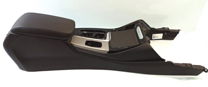 51166818594 Consola central BMW X3 G01, X3 G08