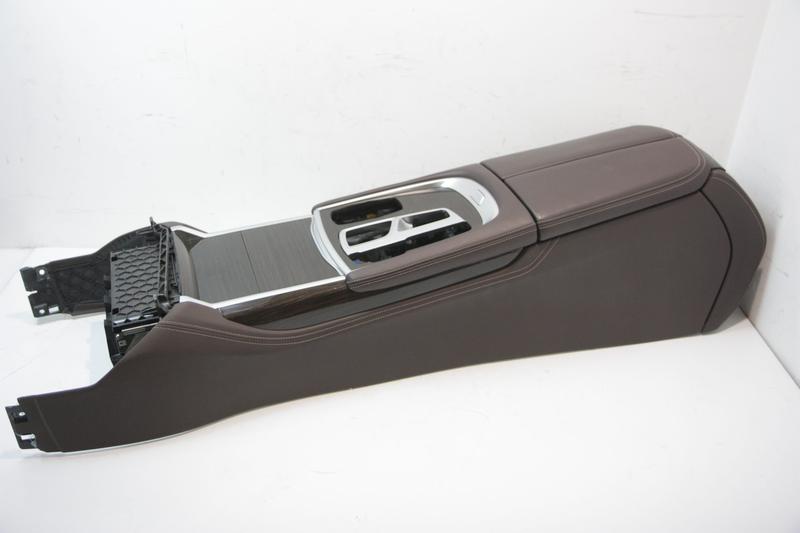 51166843413, 51166993226, 51169384710, 51169336178, 51169301737, 51169301736, 51169302190 Consola central BMW 7 Series G11, 7 Series G11 LCI, 7 Series G12, 7 Series G12 LCI