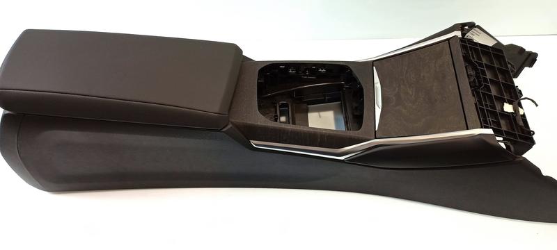 51166996833 Consola central BMW 2 Series G42, 3 Series G20 Saloon, 3 Series G20 Saloon LCI, 3 Series G21 Touring, 3 Series G21 Touring LCI, 3 Series G28 Saloon, 3 Series G28 Saloon LCI, 3 Series G80 M3, 3 Series G80 M3 LCI, 4 Series F82 M4, 4 Series G22 Coupé, 4 Series G22 Coupé LCI, 4 Series G23 Convertible, 4 Series G23 Convertible LCI, 4 Series G26 Gran Coupé, 4 Series G26 Gran Coupé LCI, 4 Series G82 M4 Coupé, 4 Series G82 M4 Coupé LCI, 4 Series G83 M4 Convertible, 4 Series G83 M4 Convertible LCI, i4 G26 Gran Coupé