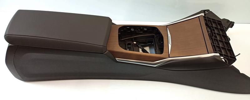 51166996833 Consola central BMW 2 Series G42, 3 Series G20 Saloon, 3 Series G20 Saloon LCI, 3 Series G21 Touring, 3 Series G21 Touring LCI, 3 Series G28 Saloon, 3 Series G28 Saloon LCI, 3 Series G80 M3, 3 Series G80 M3 LCI, 4 Series G22 Coupé, 4 Series G22 Coupé LCI, 4 Series G23 Convertible, 4 Series G23 Convertible LCI, 4 Series G26 Gran Coupé, 4 Series G26 Gran Coupé LCI, 4 Series G82 M4 Coupé, 4 Series G82 M4 Coupé LCI, 4 Series G83 M4 Convertible, 4 Series G83 M4 Convertible LCI, i4 G26 Gran Coupé