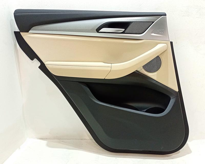 51427940333 Tapizado puerta trasera BMW X4 G02