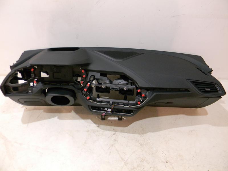 51456962652 Salpicadero 1 Series F40