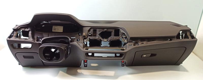 51459476396 Salpicadero BMW 2 Series G42, 3 Series G20 Saloon, 3 Series G20 Saloon LCI, 3 Series G21 Touring, 3 Series G21 Touring LCI, 3 Series G28 Saloon, 3 Series G28 Saloon LCI, 3 Series G80 M3, 3 Series G80 M3 LCI, 4 Series G22 Coupé, 4 Series G22 Coupé LCI, 4 Series G23 Convertible, 4 Series G23 Convertible LCI, 4 Series G26 Gran Coupé, 4 Series G26 Gran Coupé LCI, 4 Series G82 M4 Coupé, 4 Series G82 M4 Coupé LCI, 4 Series G83 M4 Convertible, 4 Series G83 M4 Convertible LCI