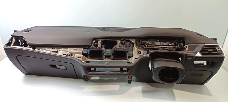 51459628128 Salpicadero BMW 3 Series G20 Saloon, 3 Series G20 Saloon LCI, 3 Series G21 Touring, 3 Series G21 Touring LCI, 3 Series G80 M3, 3 Series G80 M3 LCI, 3 Series G81 M3 Touring, 3 Series G81 M3 Touring LCI, 4 Series G22 Coupé, 4 Series G22 Coupé LCI, 4 Series G23 Convertible, 4 Series G23 Convertible LCI, 4 Series G26 Gran Coupé, 4 Series G26 Gran Coupé LCI, 4 Series G82 M4 Coupé, 4 Series G82 M4 Coupé LCI, 4 Series G83 M4 Convertible, 4 Series G83 M4 Convertible LCI, i4 G26 Gran Coupé