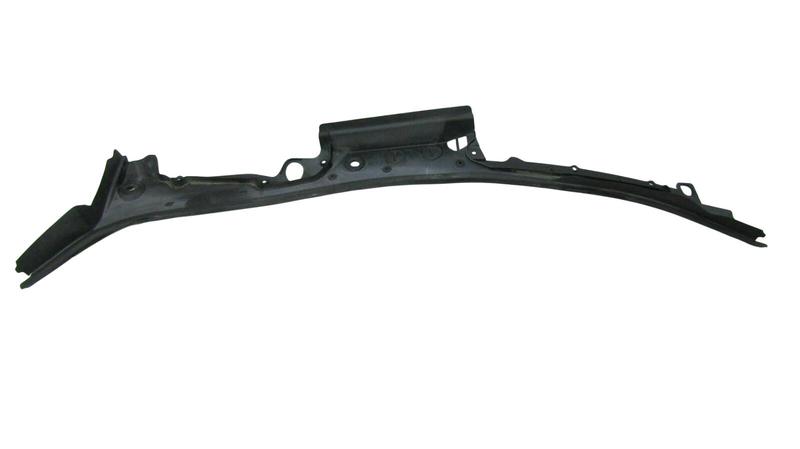 51717184563 Embellecedor parabrisas BMW 7 Series F01, 7 Series F02, 7 Series F04 Hybrid