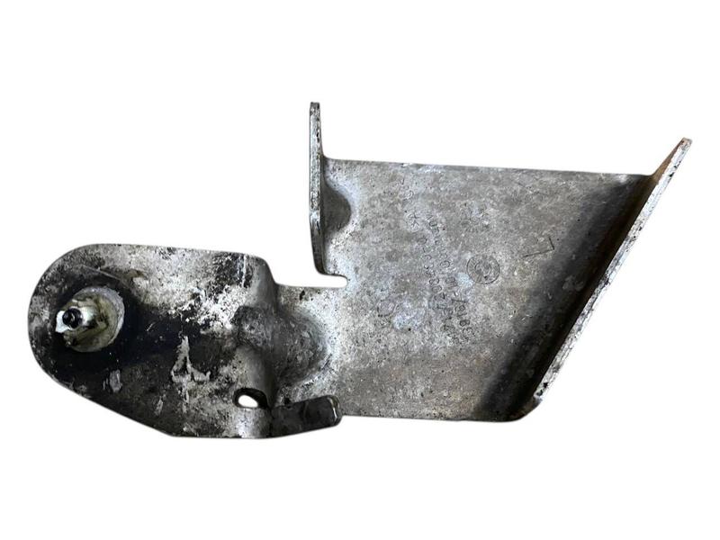 51717203489 Soporte aleta BMW 5 Series F07 GT LCI, 5 Series F10, 5 Series F10 LCI, 5 Series F11, 5 Series F11 LCI, 5 Series F18, 5 Series F18 LCI, 6 Series F06 Gran Coupé LCI, 6 Series F12, 6 Series F12 LCI, 6 Series F13, 6 Series F13 LCI, 7 Series F01, 7 Series F01 LCI, 7 Series F02, 7 Series F02 LCI, 7 Series F04 Hybrid