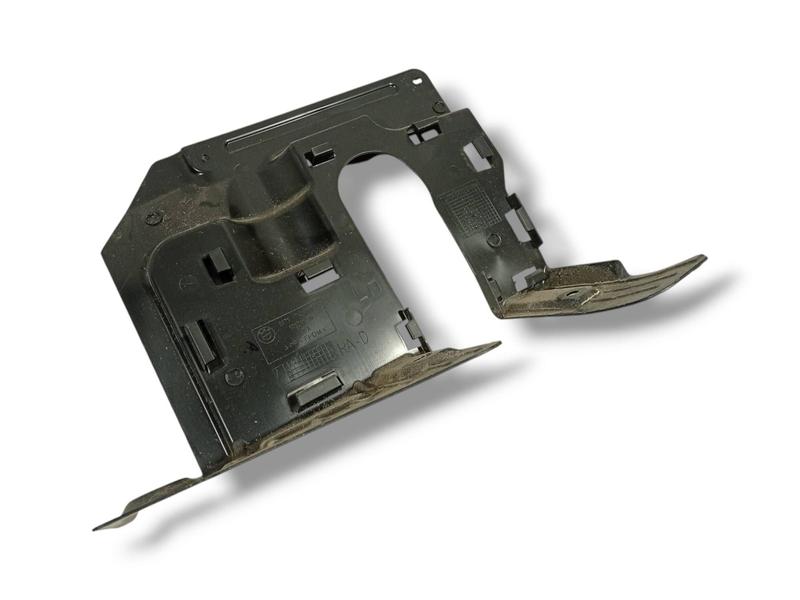 51757424917 Guardabarros interior delantero BMW X5 G05 LCI, X5 M F95 LCI, X6 G06 LCI, X6 M F96 LCI, X7 G07 LCI, XM G09