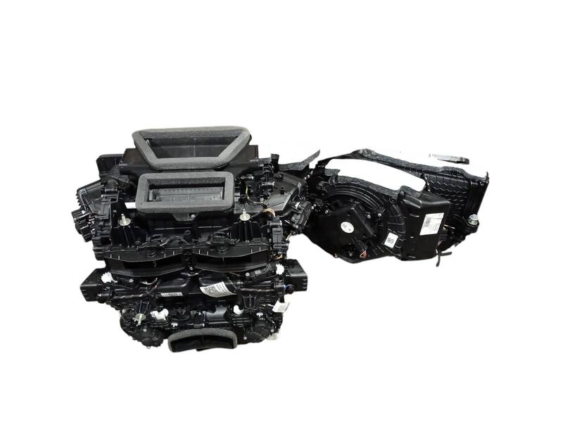 64115A5D0E3 Caja climatización interior BMW 5 Series G60 Saloon, 5 Series G61 Touring, 5 Series G68 Saloon, 5 Series G90 M5, 5 Series G99 M5 Touring, 7 Series G70