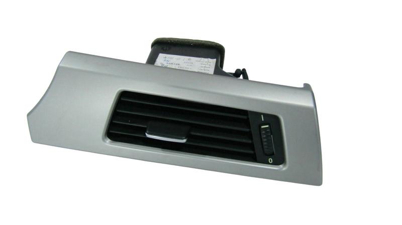 64227144248 Rejilla lateral salpicadero BMW 3 Series E90