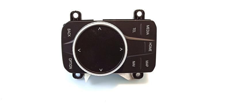 65825A371C1 Módulo multimedia principal BMW 2 Series G87 M2