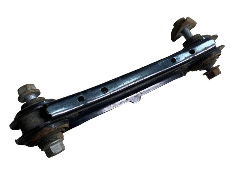 6782237 Brazo suspensión trasero X1 E84