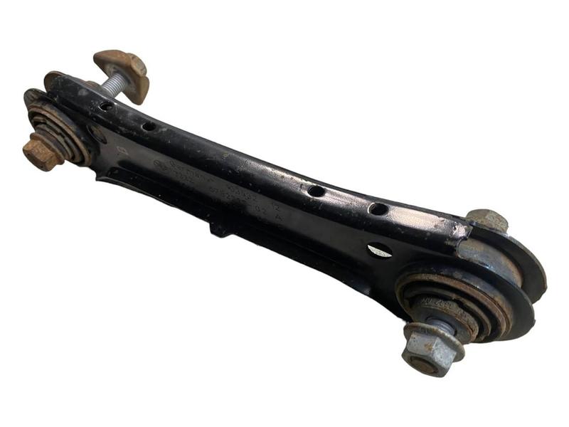6782237 Brazo suspensión trasero X1 E84