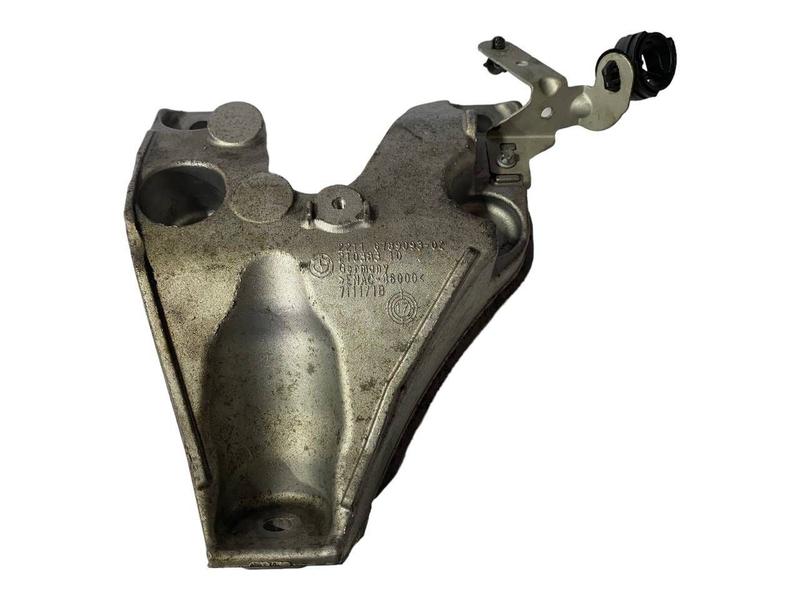 6789093 Soporte motor 4 Series F82 M4, 4 Series F83 M4