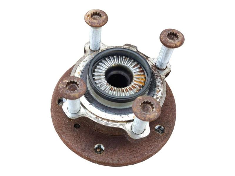 6789508 Cubo rueda delantera X1 E84