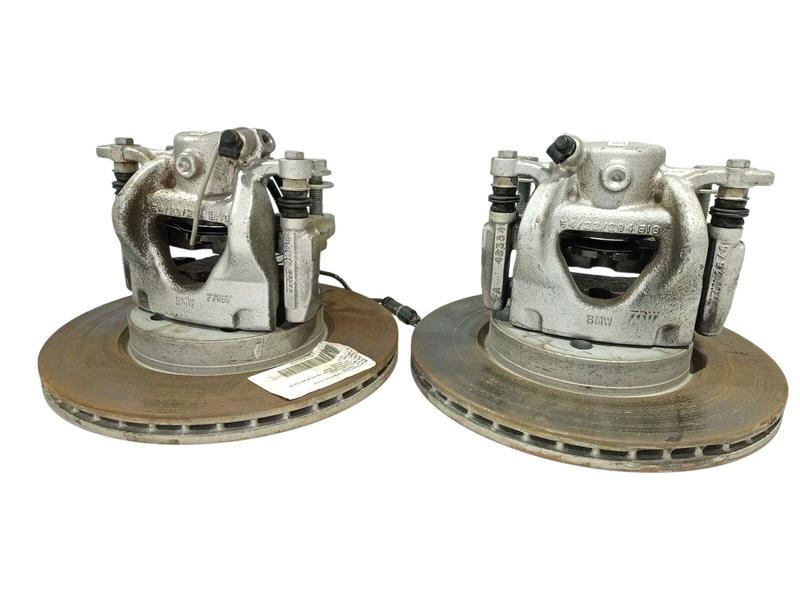 6860263 6860264 Juego discos y pinzas de freno BMW 2 Series F45 Active Tourer LCI, 2 Series F46 Gran Tourer LCI, MINI Cabrio F57, MINI Clubman F54 LCI, MINI Countryman F60, MINI F55, MINI F56, X1 F48 LCI, X2 F39