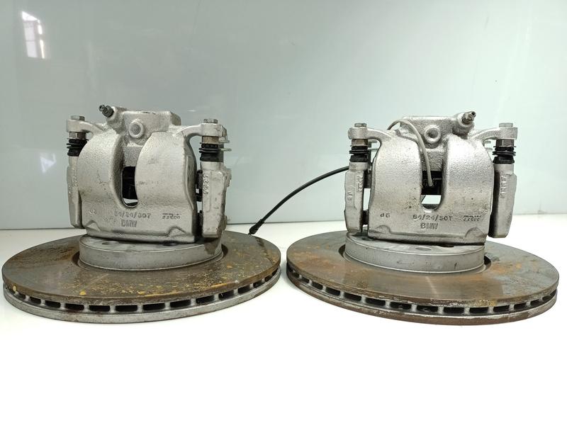 6860265 Juego discos y pinzas de freno BMW 1 Series F40, 2 Series F45 Active Tourer LCI, 2 Series F46 Gran Tourer LCI, MINI Clubman F54 LCI, MINI Countryman F60, X1 F48 LCI, X2 F39