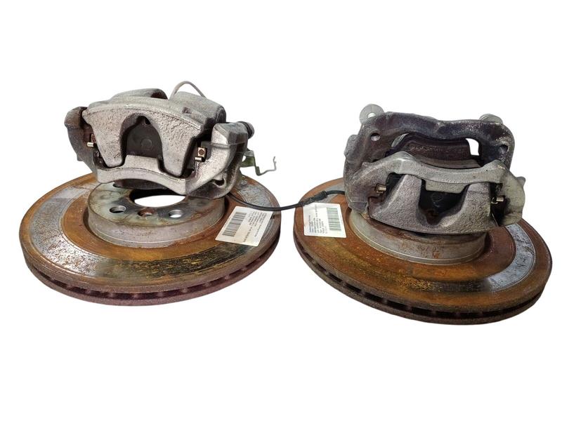 6860265 Juego discos y pinzas de freno BMW 1 Series F40, 2 Series F45 Active Tourer LCI, 2 Series F46 Gran Tourer LCI, MINI Clubman F54 LCI, MINI Countryman F60, X1 F48 LCI, X2 F39