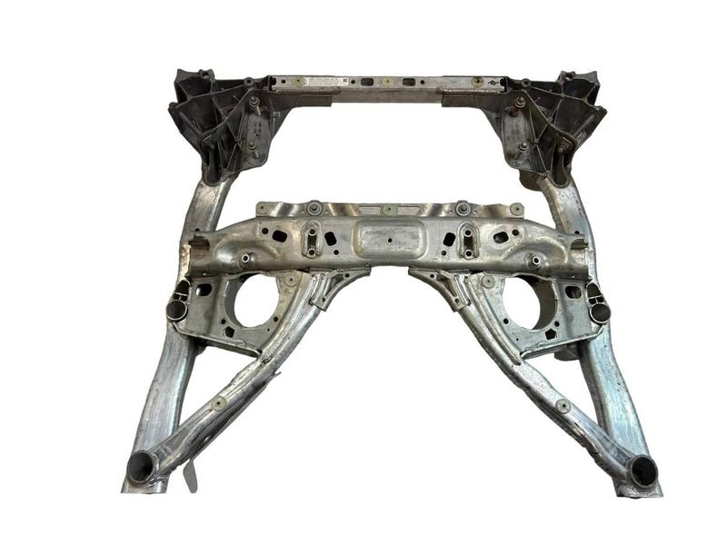 6861106 Subchasis delantero 5 Series G30, 5 Series G30 LCI, 5 Series G31 Touring, 5 Series G31 Touring LCI, 5 Series G38, 5 Series G38 LCI, 6 Series G32 GT, 6 Series G32 GT LCI, 7 Series G11, 7 Series G11 LCI, 7 Series G12, 7 Series G12 LCI, 8 Series G14 Convertible, 8 Series G15 Coupé, 8 Series G16 Gran Coupé